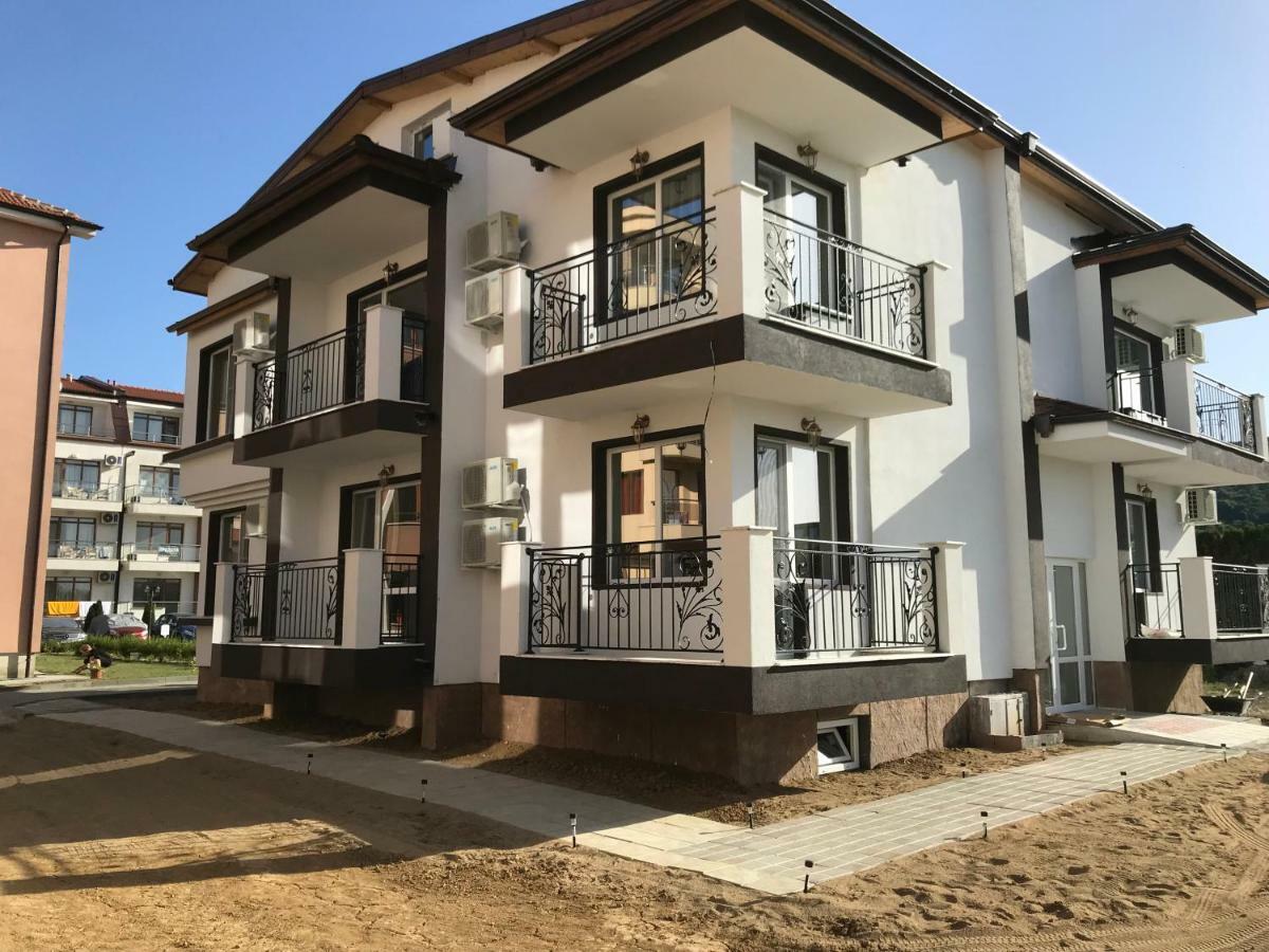 Guest House Theona Obzor Exterior photo
