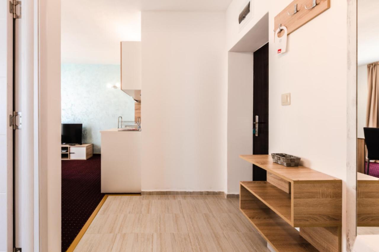 Guest House Theona Obzor Exterior photo