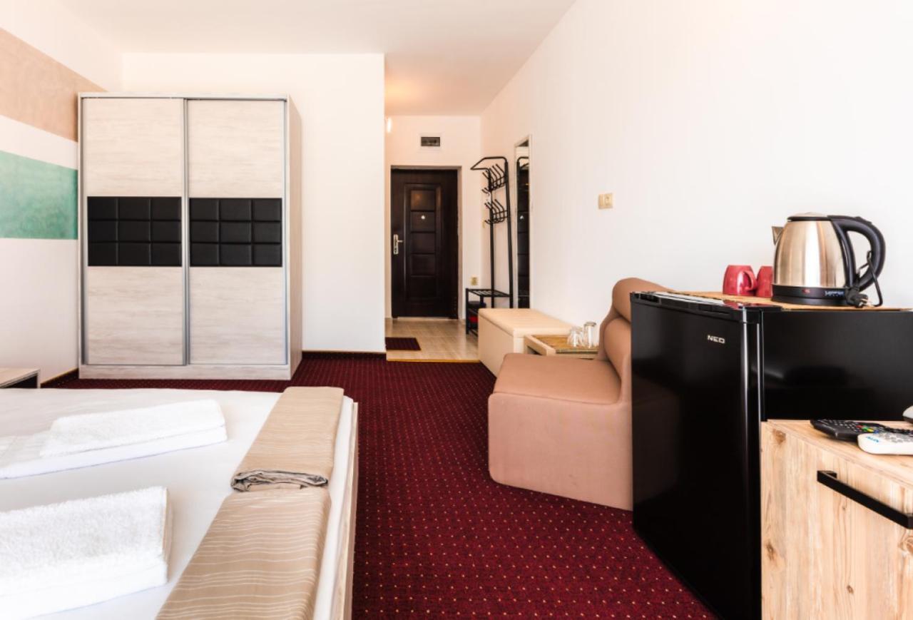 Guest House Theona Obzor Exterior photo