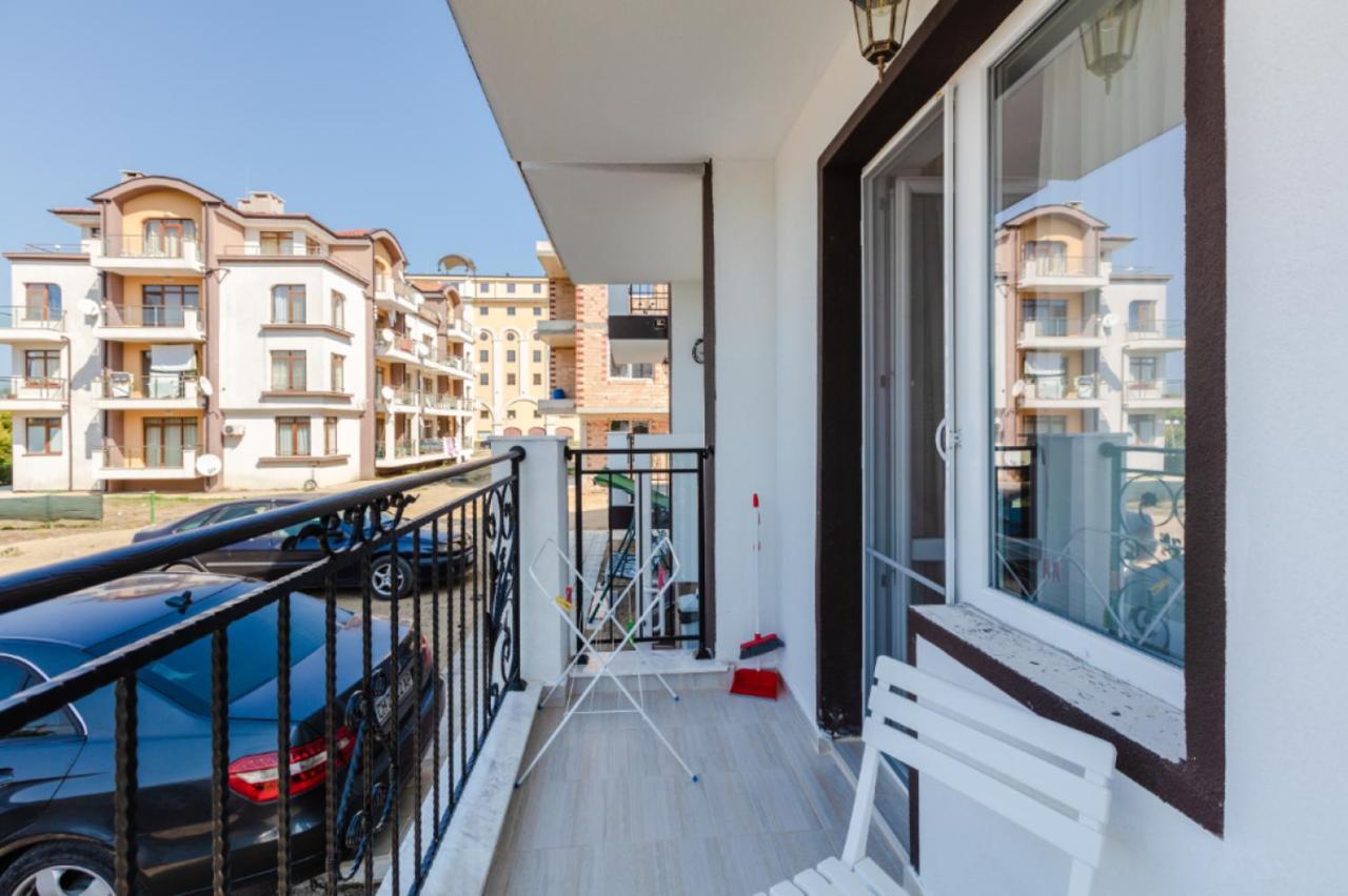 Guest House Theona Obzor Exterior photo