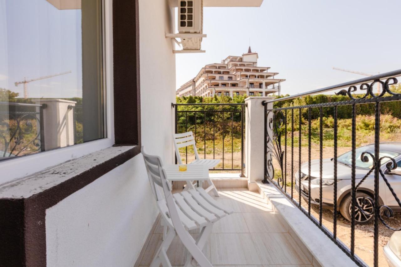 Guest House Theona Obzor Exterior photo