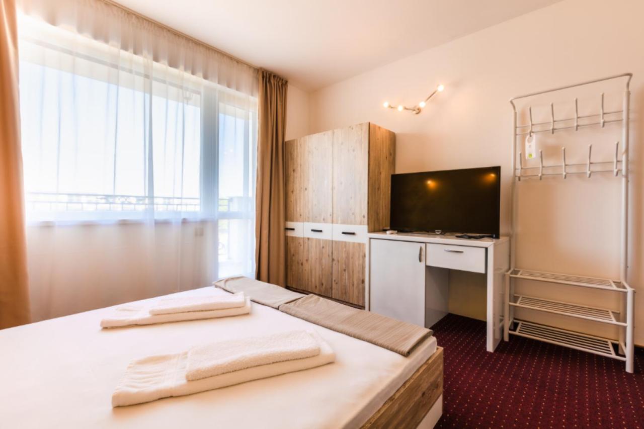 Guest House Theona Obzor Exterior photo