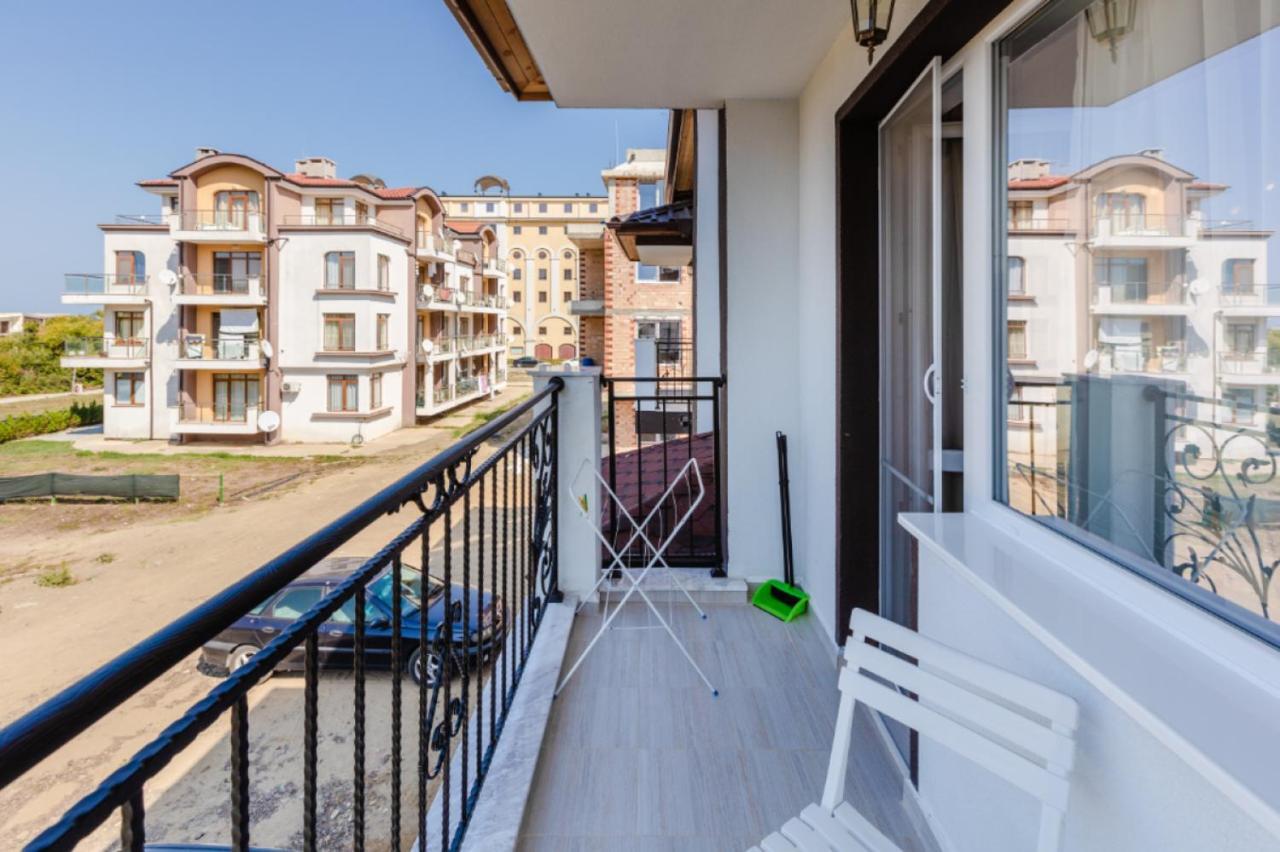 Guest House Theona Obzor Exterior photo