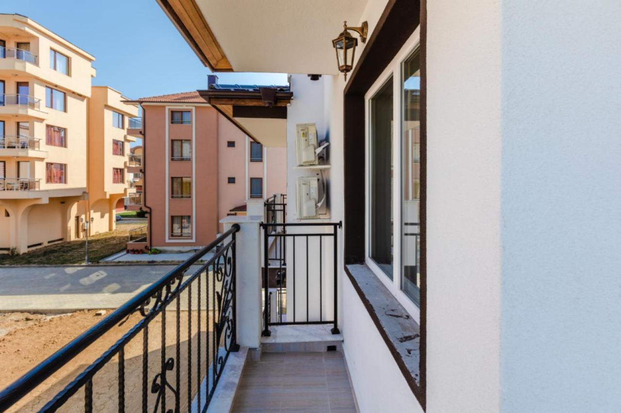 Guest House Theona Obzor Exterior photo