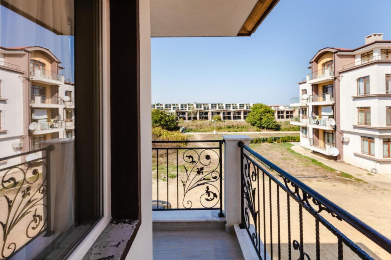Guest House Theona Obzor Exterior photo